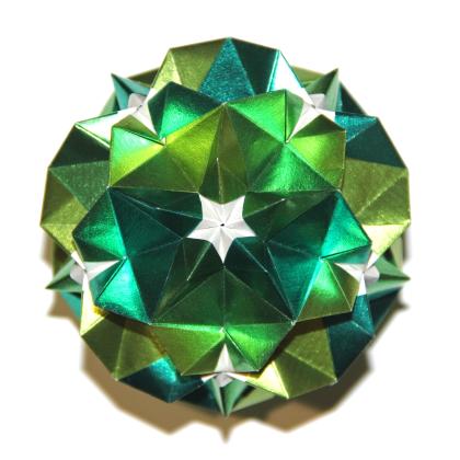 Smaragd kusudama