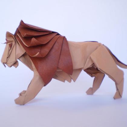 León - Richard Galindo Flores Origamico