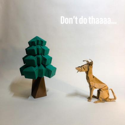 Árbol de Navidad y The Dog