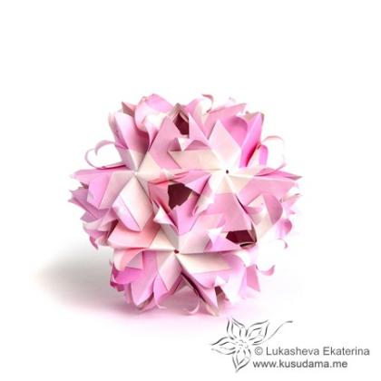 The original kusudama, created and folded by Ekaterina Lukasheva