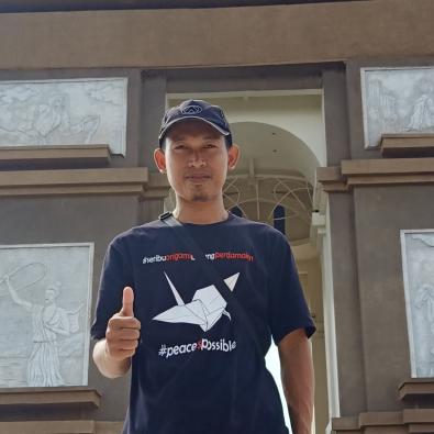 Profile picture for user UsmanRosyidhi